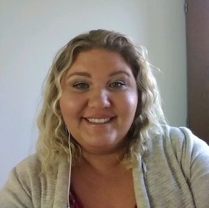 Meet your Posher, Candace